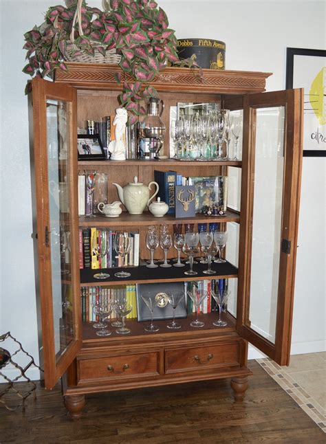 what are china cabinets used for